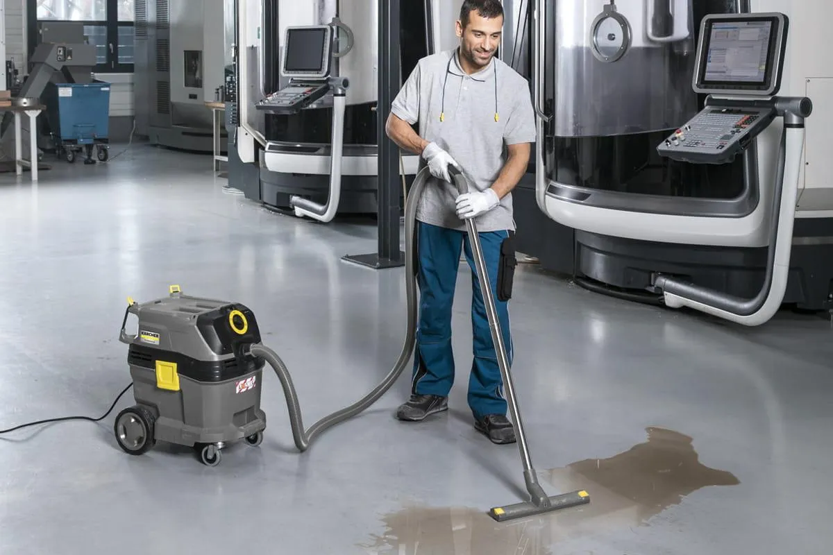 Промышленный пылесос KARCHER Professional NT 30/1 Tact L 1.148-201.0