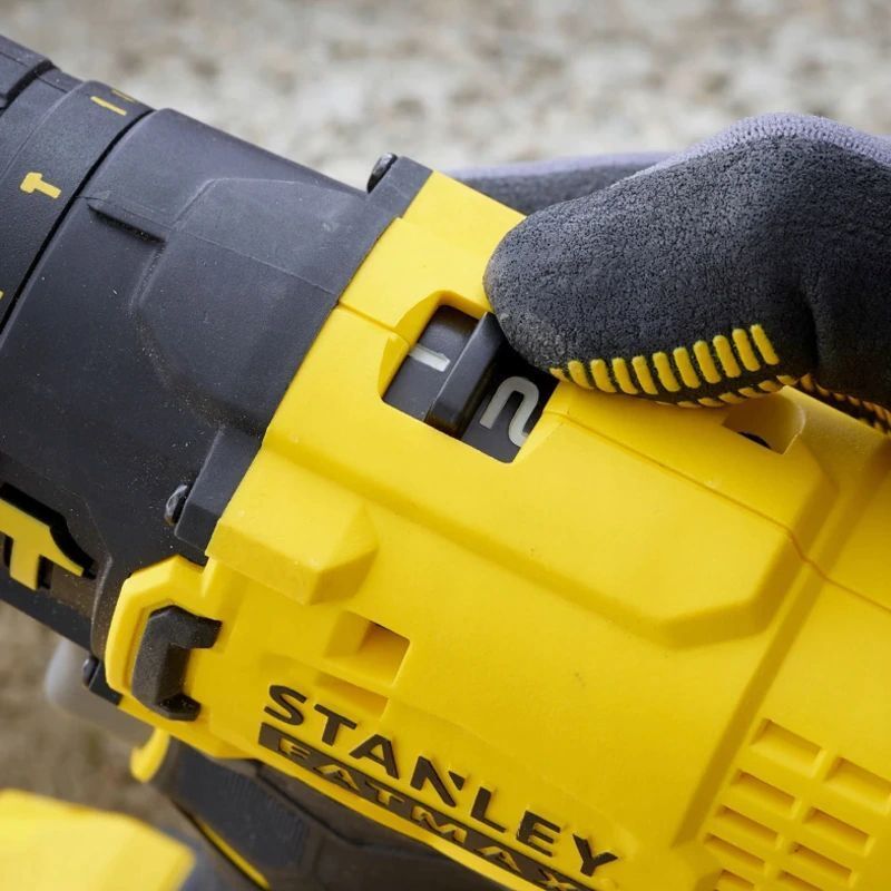 Аккумуляторная дрель-шуруповерт Stanley Fatmax Sfmcd715D2K Brushless