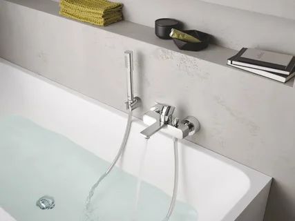 Однорычажный смеситель для ванны Grohe Lineare 33850001 хром