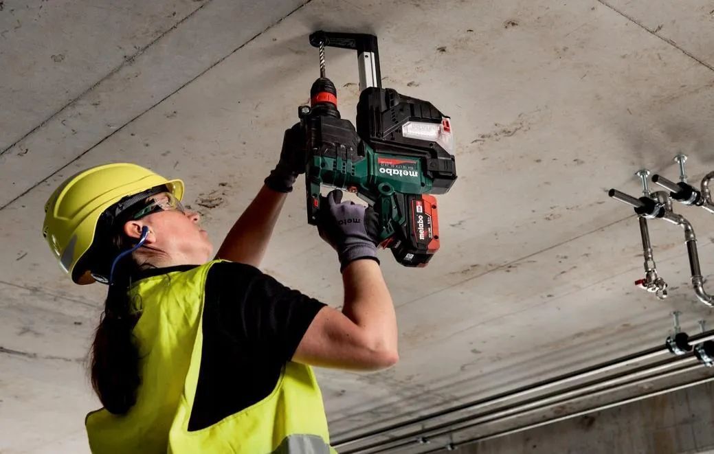 Перфоратор аккумуляторный Metabo KH 18 LTX BL 28 Q без акб и зу