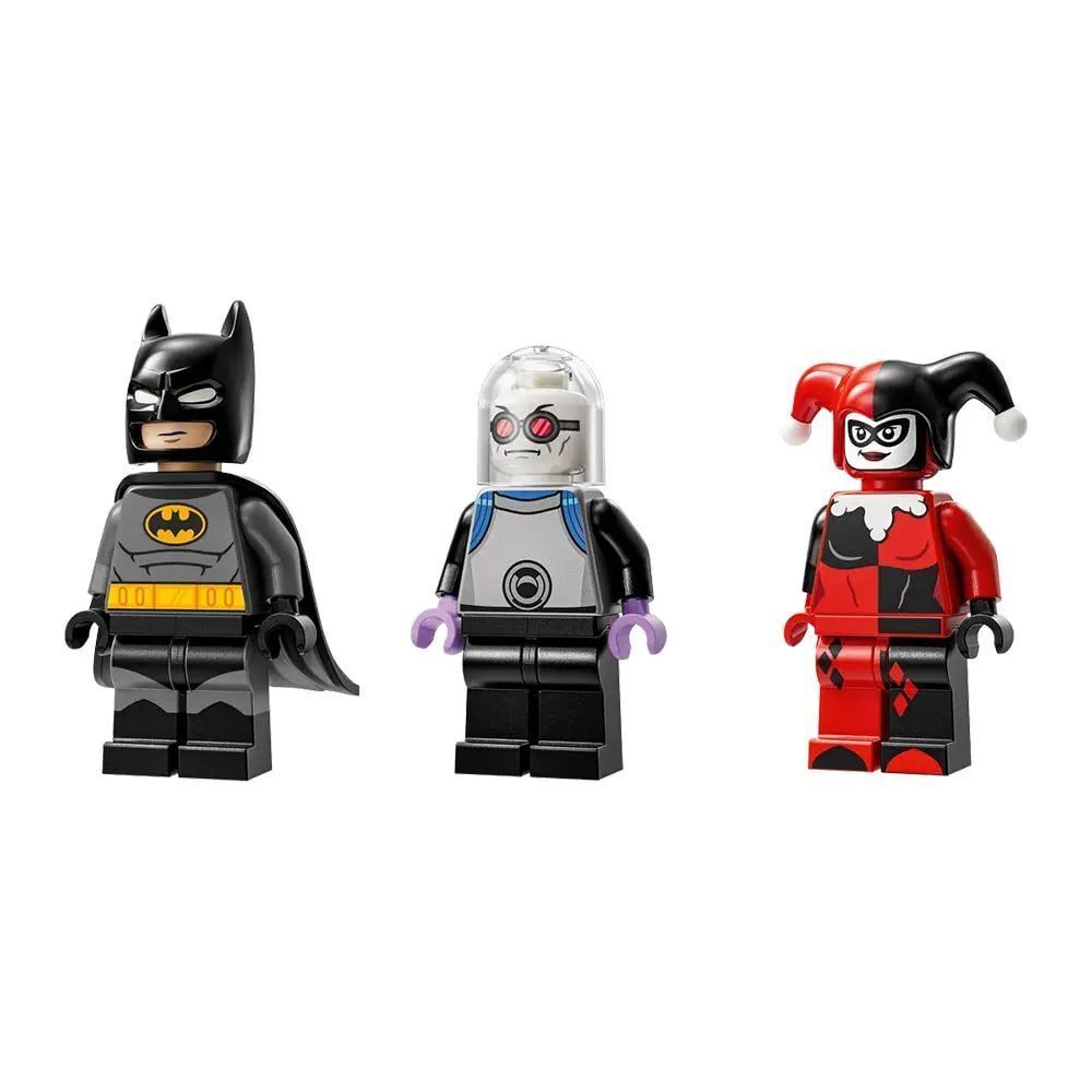 LEGO Batman 76274 Бэтмен на Бэтмобиле против Харли Квинн и Мистера Фриза