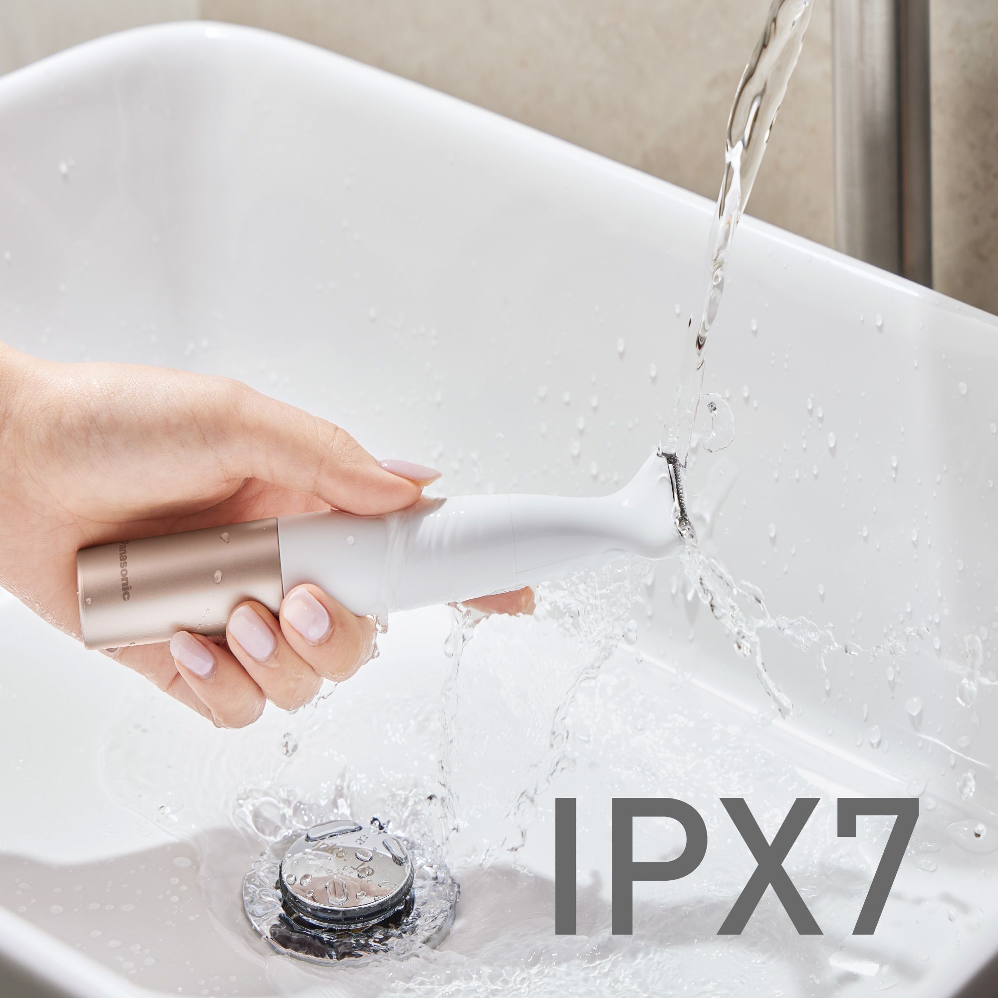 Электробритва Panasonic ES-WM31-P301, для тела и бикини 5 в 1
