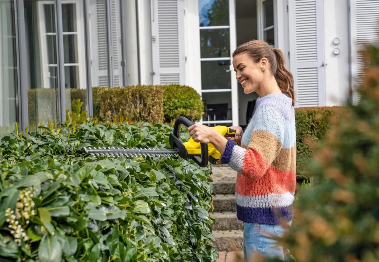 Аккумуляторный кусторез KARCHER HGE 18-45 Battery 1.444-230.0