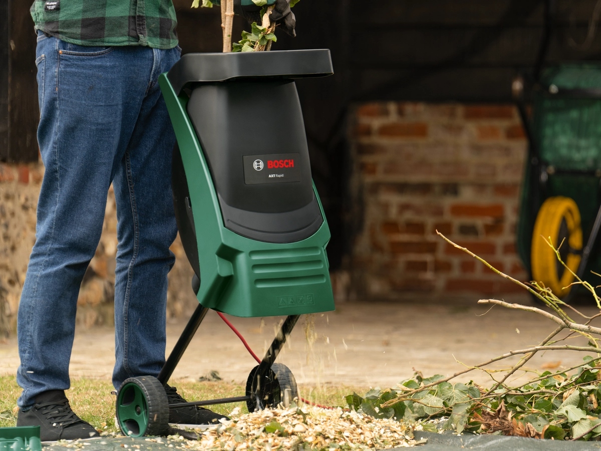 Измельчитель садовый Bosch AXT Rapid 2000 0600853502
