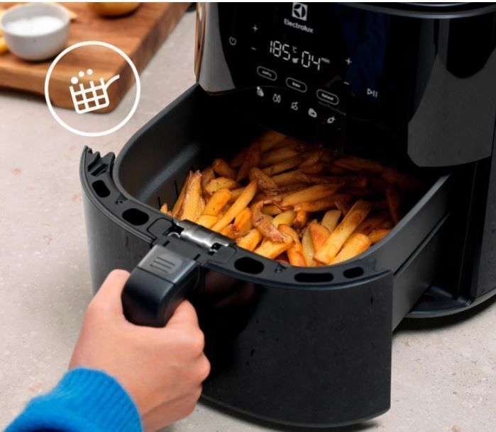 Аэрогриль фритюрница Electrolux AirFryer 600 EAF3B