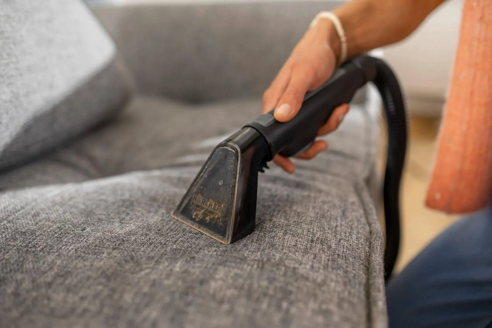 Моющий пылесос Karcher SE 2 Spot Care средство RM 519