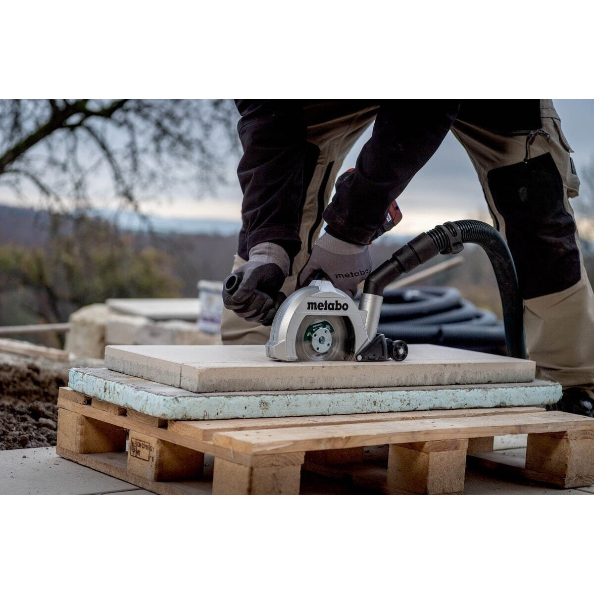 Угловая шлифмашина аккумуляторная Metabo WVB 18 LTX BL 15-125 Quick 601731840 без акб и ЗУ
