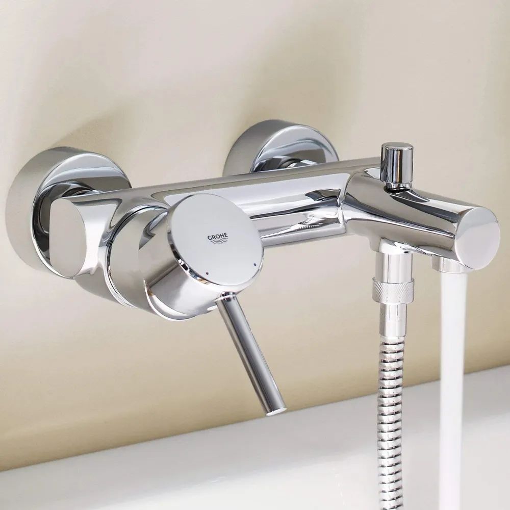 Однорычажный смеситель для ванны и душа Grohe Concetto 32211001