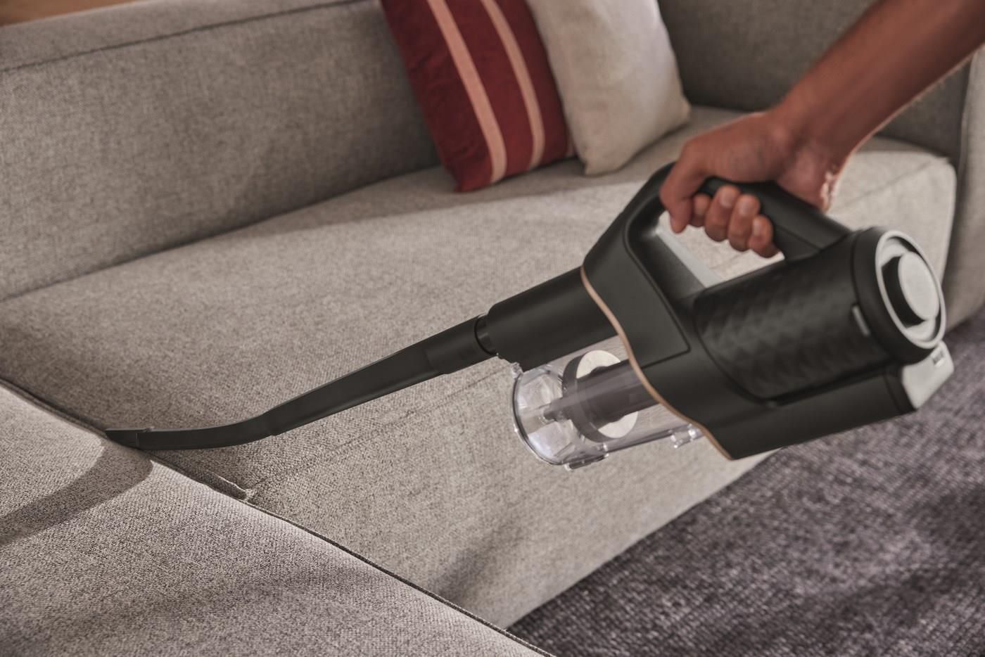 Вертикальный беспроводной пылесос Miele Duoflex HX1 Carcare