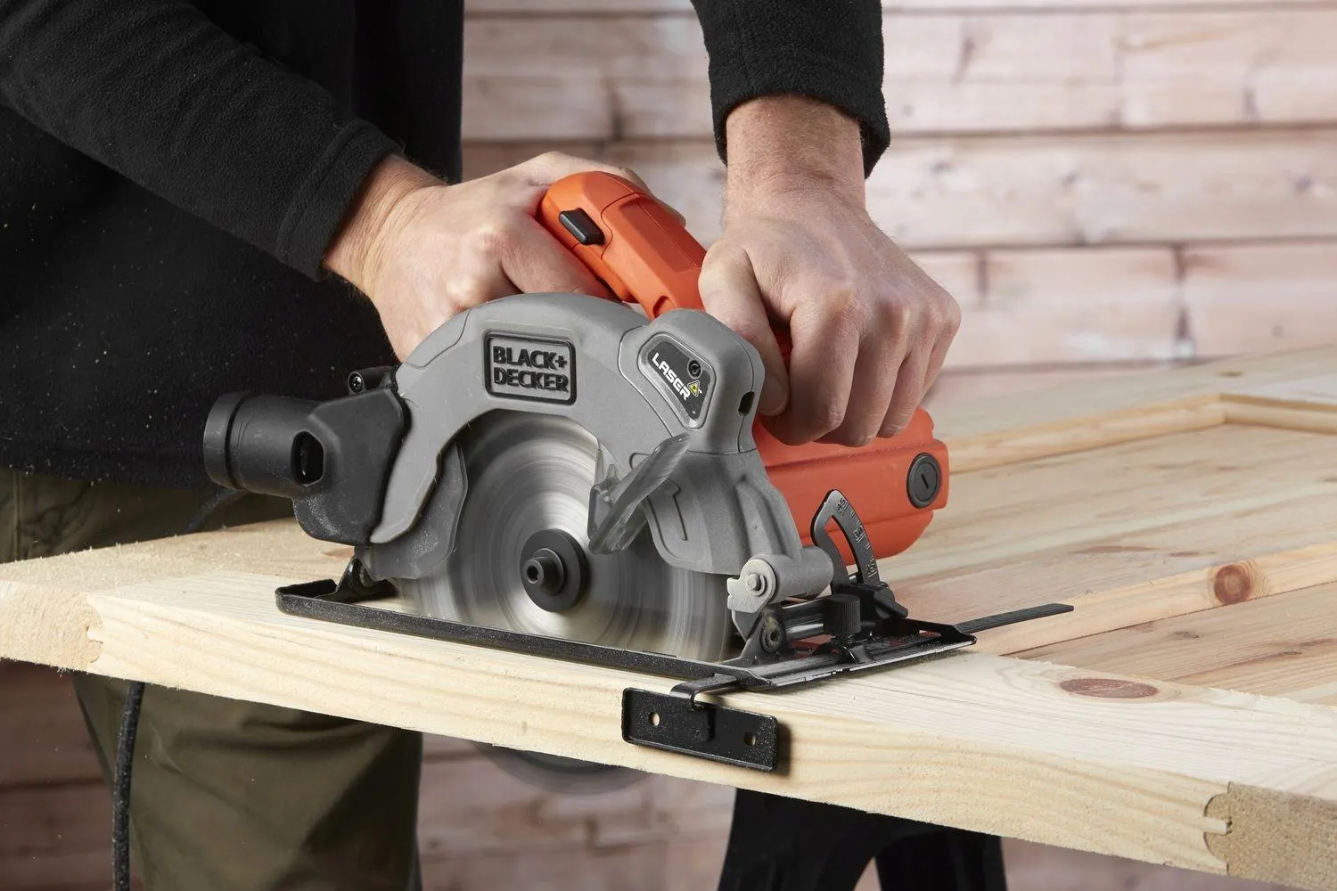 Цепная пила электрическая Black&Decker CS1250LA-QS