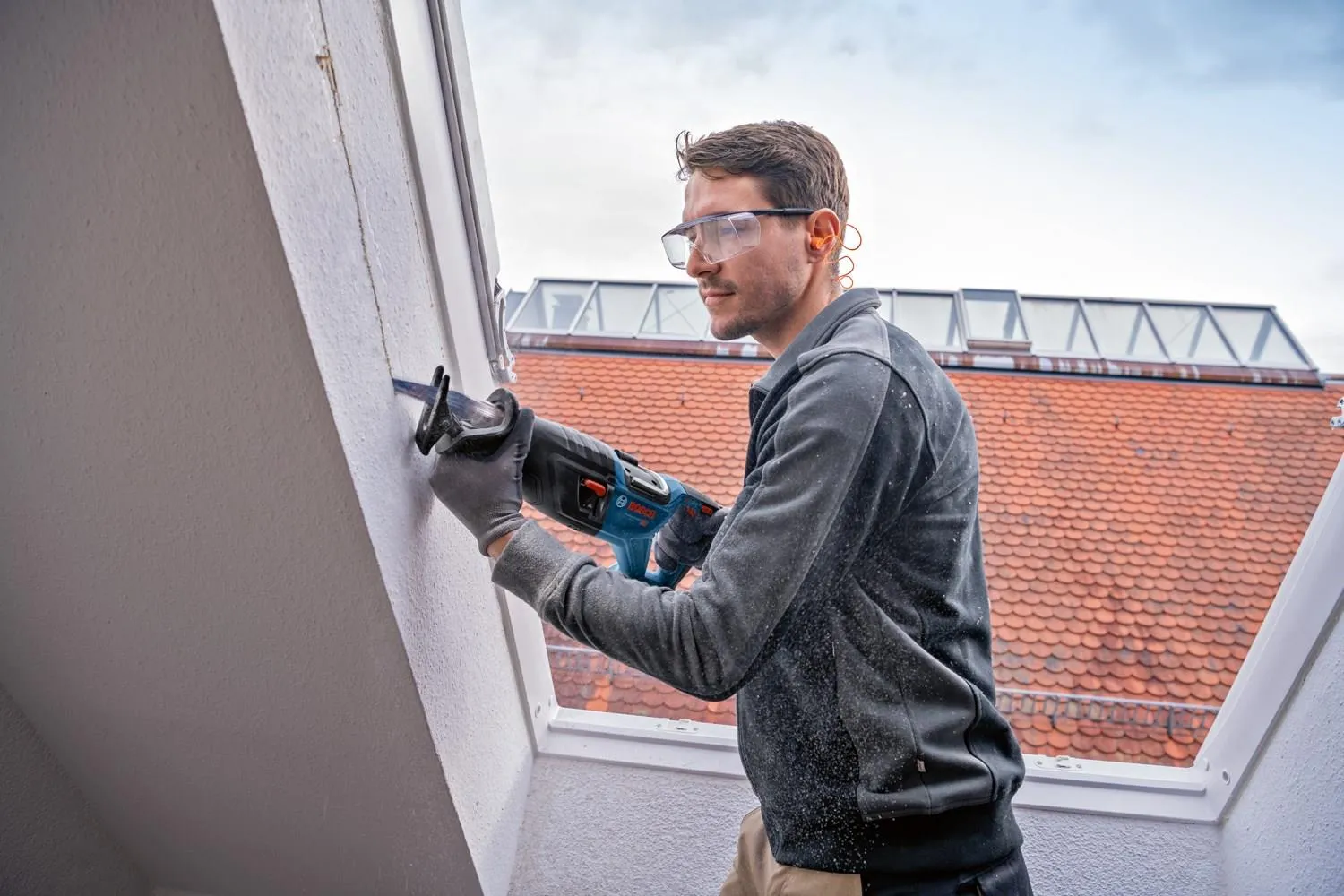 Электрическая пила Bosch GSA 185-LI Professional 06016C0021