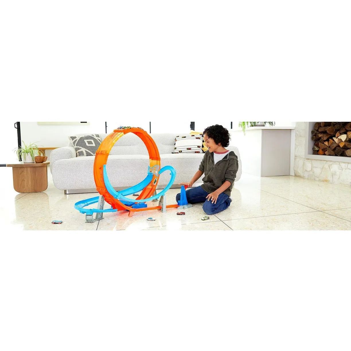 Игровой набор Hot Wheels Набор Гигантская петля HCB00