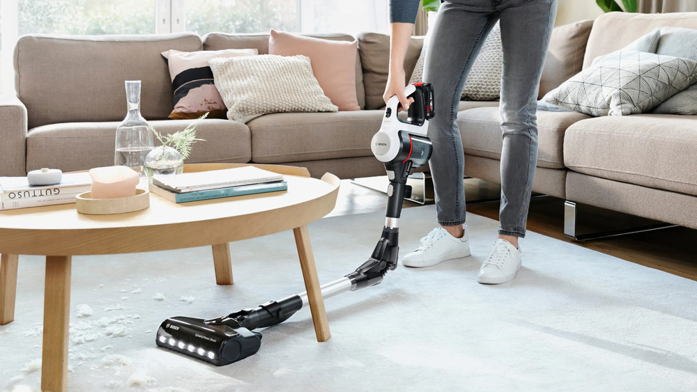 Пылесос Bosch Unlimited 7 BSS711W