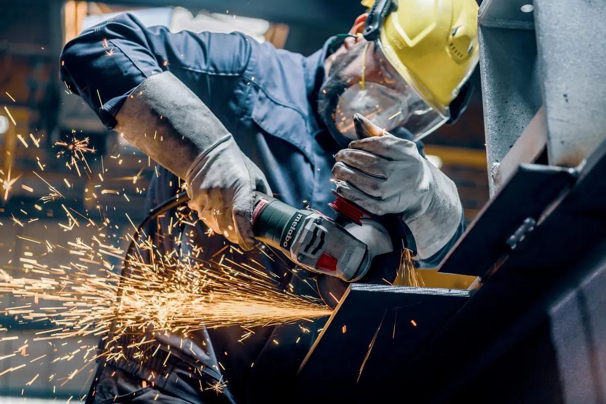 Угловая шлифмашина Metabo WEBA 20-125 Quick