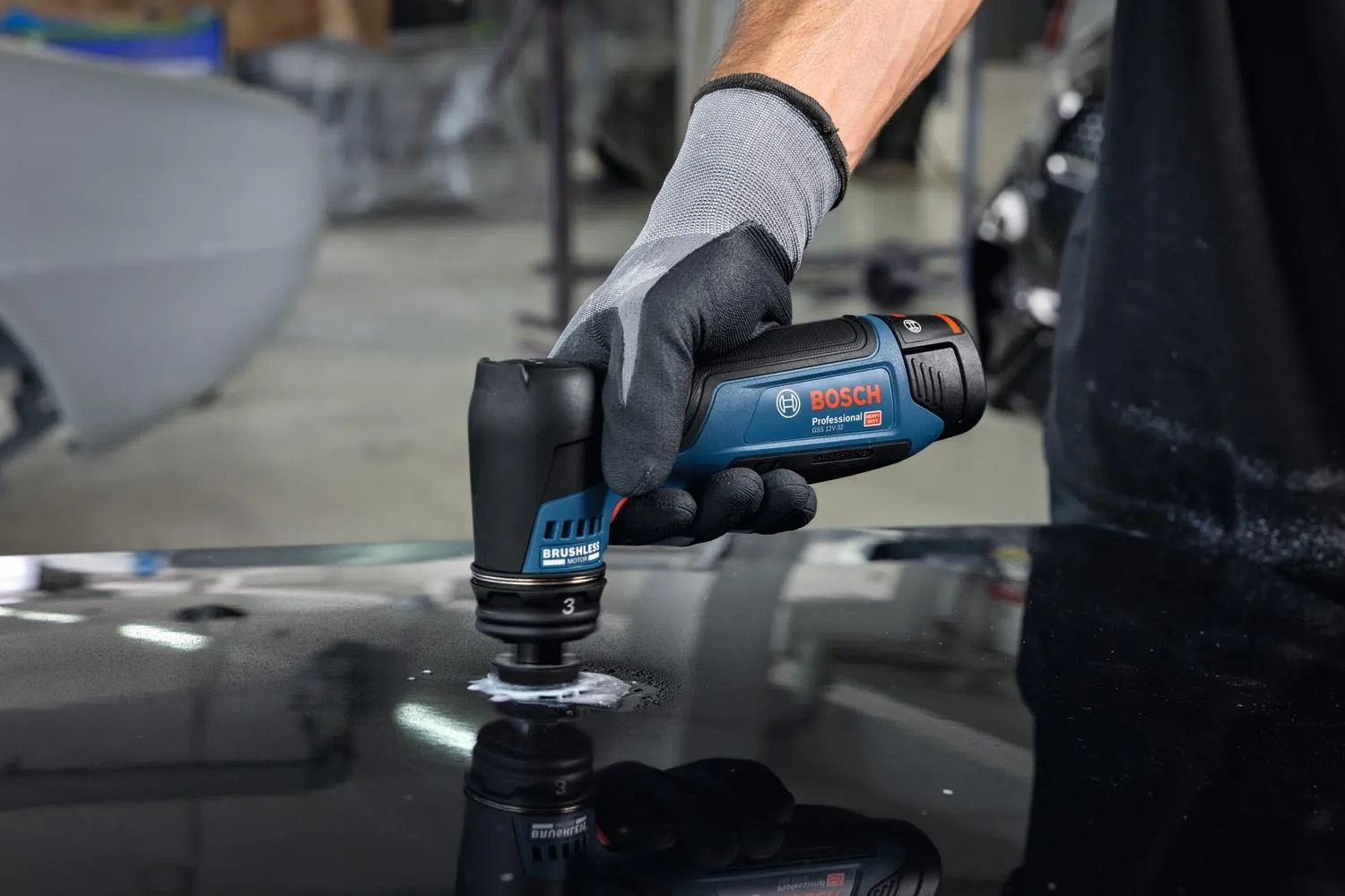 Аккумуляторная ленточная шлифовальная машина Bosch GSS 12V-32 Professional 06019L1000