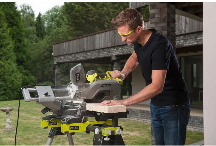 Торцовочная пила RYOBI EMS305RG