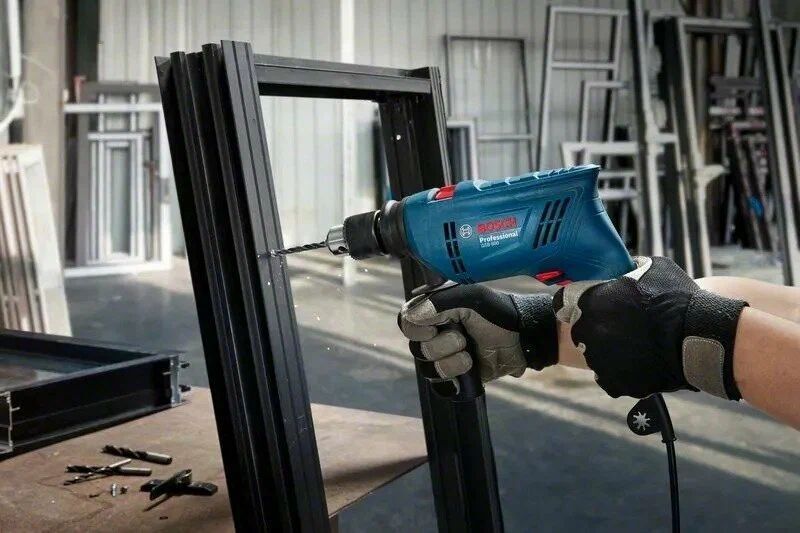 Дрель Bosch GSB 600 Professional 6011A0320