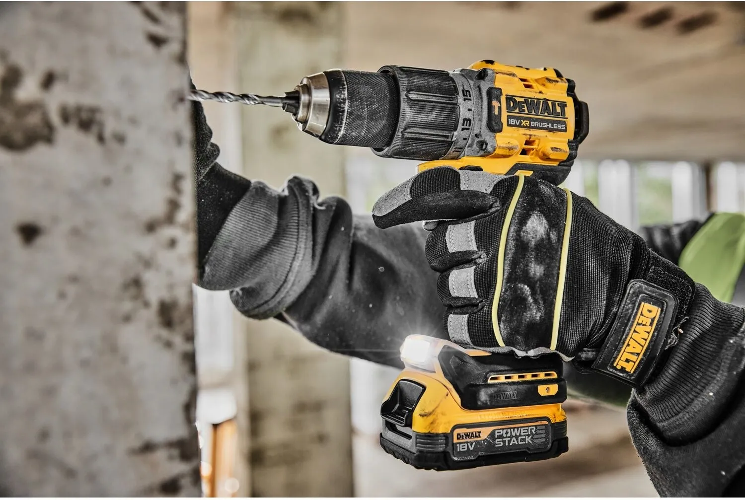Аккумуляторная ударная дрель-шуруповерт DeWalt DCD805N, без АКБ и ЗУ