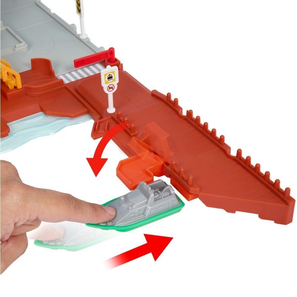 Игровой набор Mattel Matchbox Action Водители Транспортный центр Real Adventures HXL47