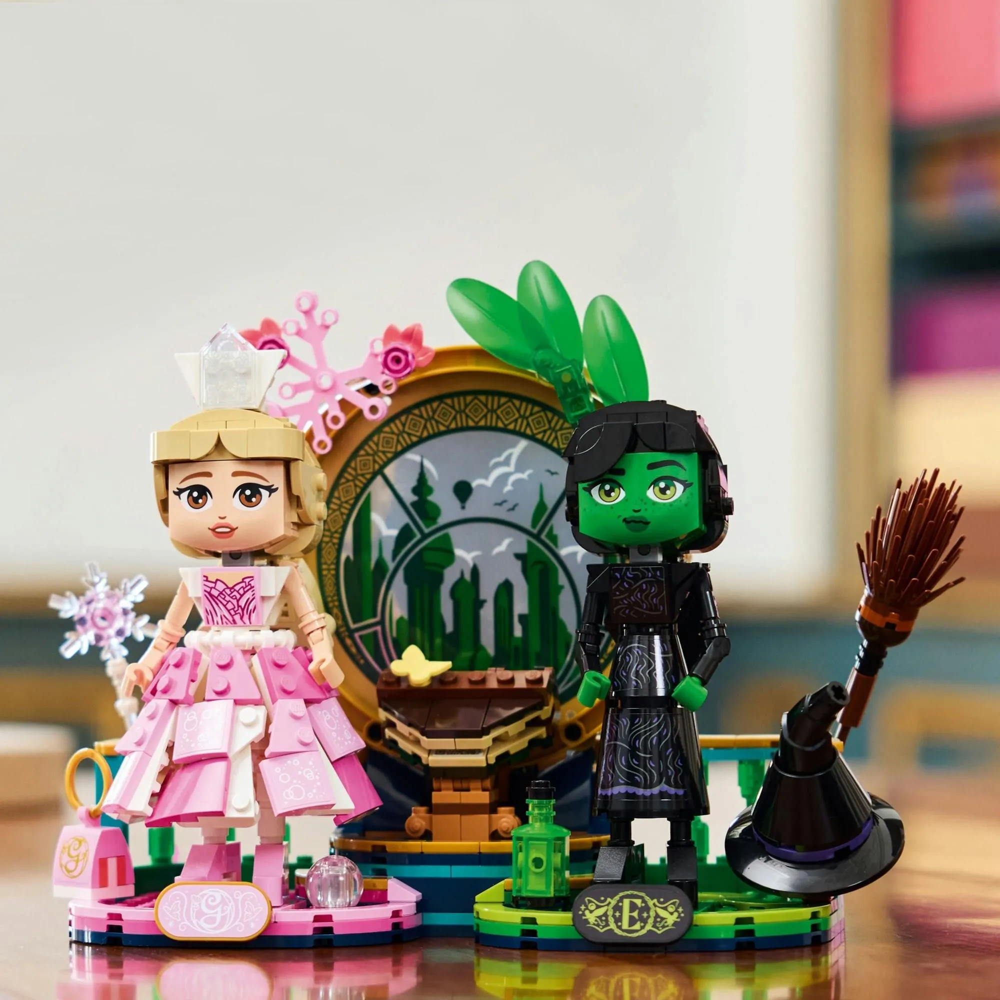 LEGO Wicked 75682 Фигурки Эльфабы и Глинды