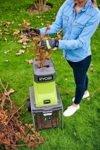 Измельчители для веток RYOBI RSH2545B 2500 Вт, 40 л