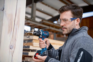 Аккумуляторный шуруповерт Bosch GSR 18V-90 C Professional (06019K6002; с Bluetooth)