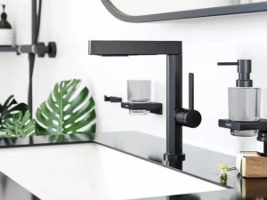 Дозатор для мыла Hansgrohe Addstoris 41745670, матовый черный/стекло