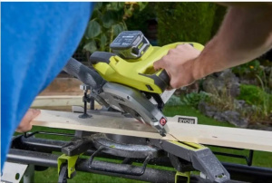 Торцовочная пила RYOBI R18MS216-0 8V, 216 мм