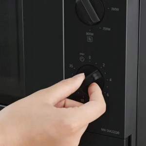 Микроволновая печь Panasonic NN-SM22QBEPG