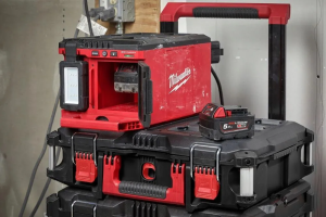 Аккумуляторный фонарь-маяк Milwaukee M18 POALC-0 18 В, без АКБ и ЗУ