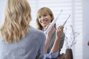 Электрическая зубная щётка Philips Sonicare ProtectiveClean Series 6100 HX6877/28, белый