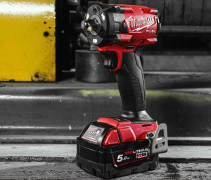Ударный гайковерт Milwaukee M18FiW2F120 без аккумуляторов и ЗУ 4933498058