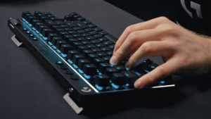 Игровая клавиатура Logitech G PRO X TKL LIGHTSPEED Tactile 920012148, белая