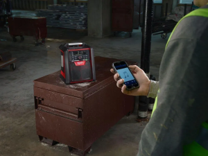 Строительное радио Milwaukee M18 RC 18 В, без АКБ и ЗУ