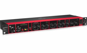 Behringer UV1 Рэковый микрофонный предусилитель