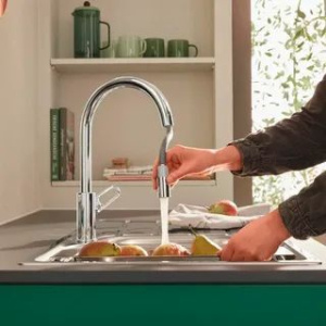 Смеситель для кухни Grohe 30549000, хром