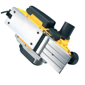 Рубанок сетевой DeWALT D26500
