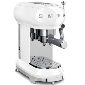 Кофеварка рожковая Smeg ECF01, белый