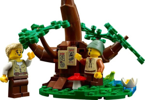 Средневековая рыночная площадь LEGO Icons 10332