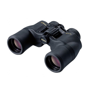Бинокль Nikon Aculon A211 10x42 черный