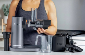 Соковыжималка Ninja JC151EU для фруктов и овощей (700 мл)