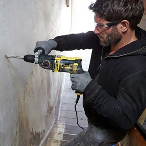 Ударная дрель Stanley 1100Вт 2-скоростная в кейсе FMEH1100KQS