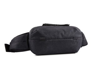 Сумка-слинг Thule Aion TASB-102, черная