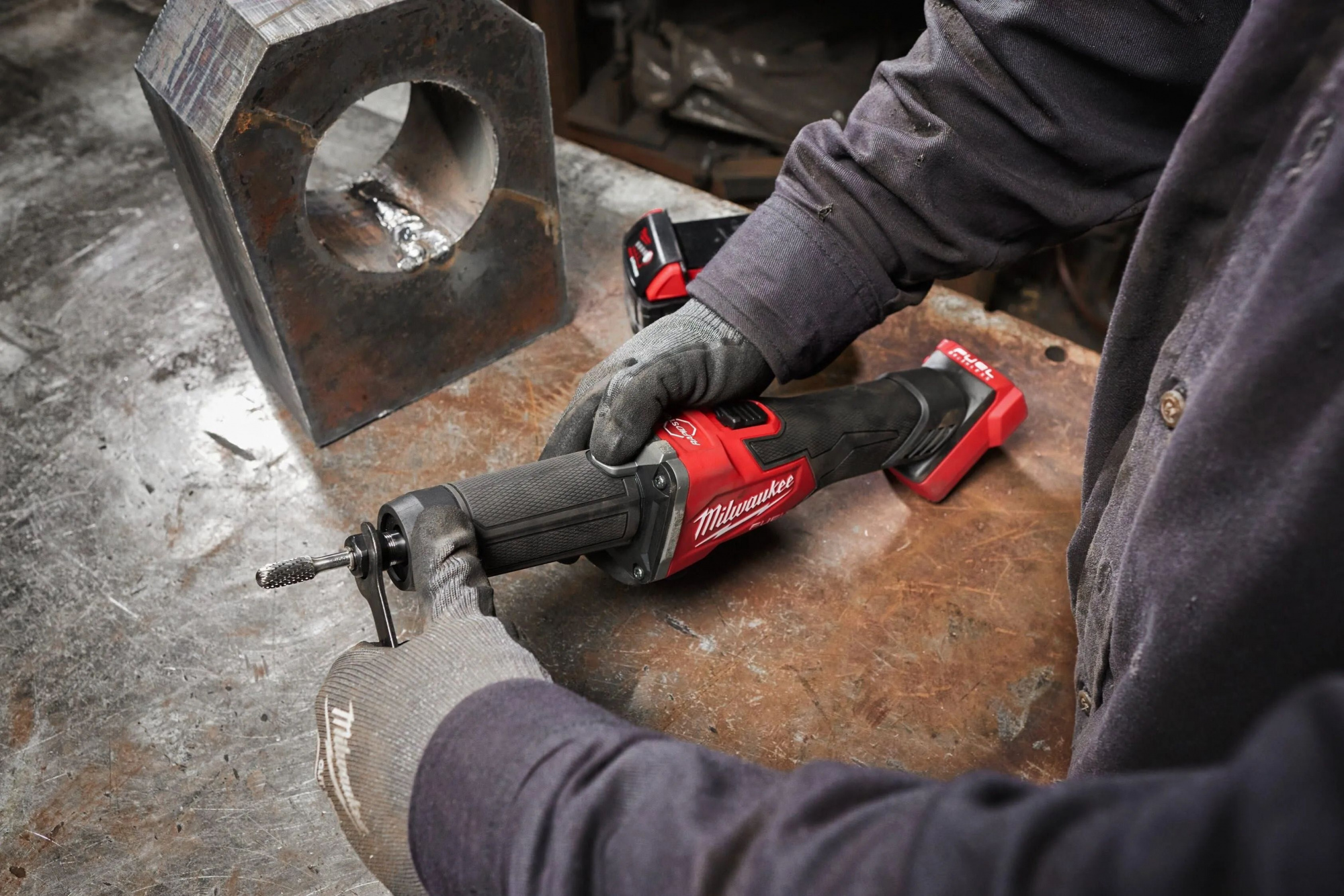 Прямая шлифмашина Milwaukee M18 FDGROVB-0X 4933480955