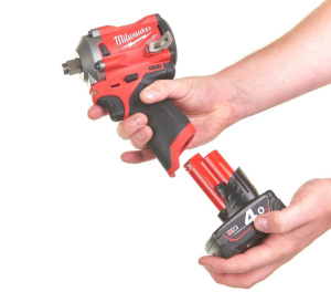 Ударный гайковерт Milwaukee M12 FIWF120 без аккумуляторов и ЗУ 4933464615