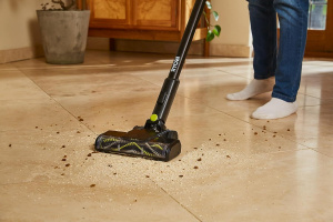Вертикальный пылесос RYOBI RSV18BL-0 18V, HEPA-фильтр, 0.8 л, без АКБ и ЗУ