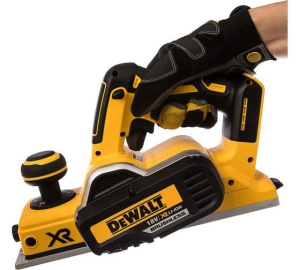 Аккумуляторный рубанок DeWALT DCP580P2, с АКБ и ЗУ