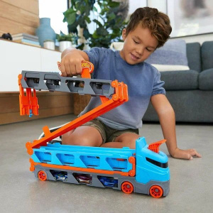 Игровой транспорт Hot Wheels City Transporter, модель GVG37