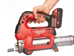 Смазочный пистолет Milwaukee M18 GG201C с 2,0 Ah и ЗУ 4933440490