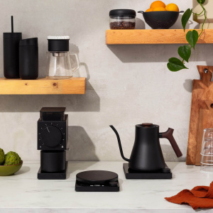 Весы Fellow Tally Pro Studio Edition Matte Black Coffee